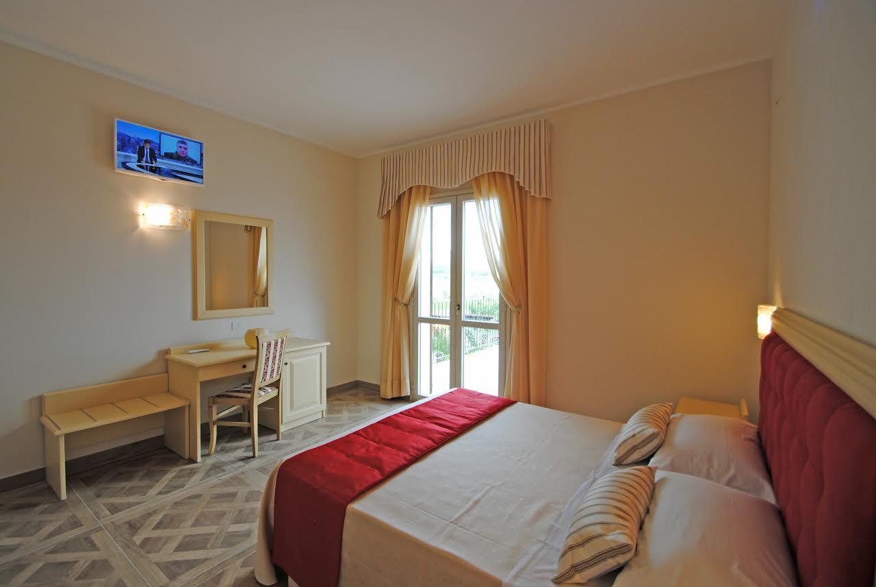 Il Salice Hotel Civitella Del Tronto Exterior foto